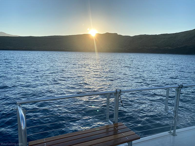 Molokini Snorkeling Tours Sun Above Molokini